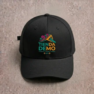 Gorra clásica negra con el logo bordado al frente